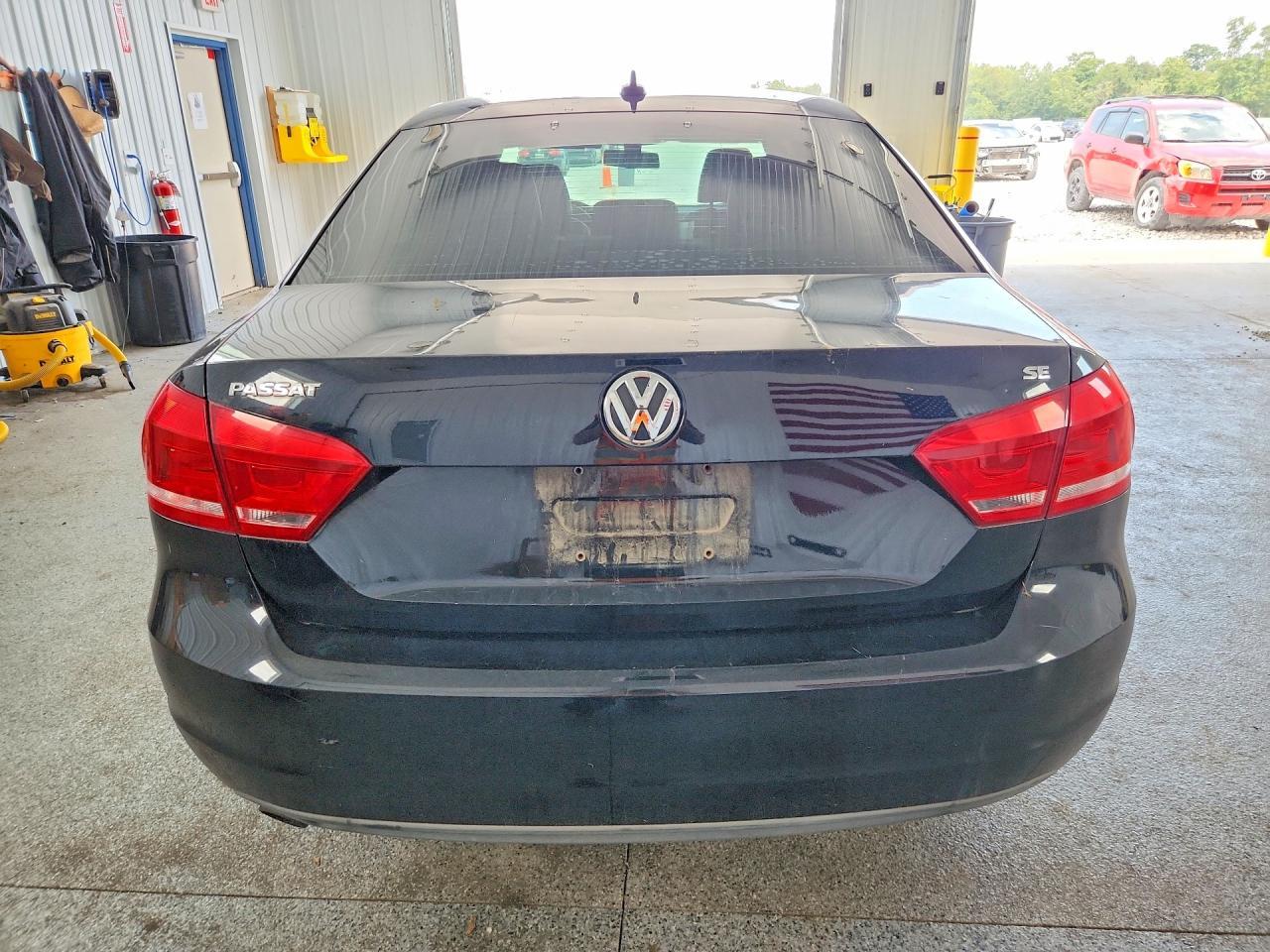 2013 Volkswagen Passat Se - Фото 6