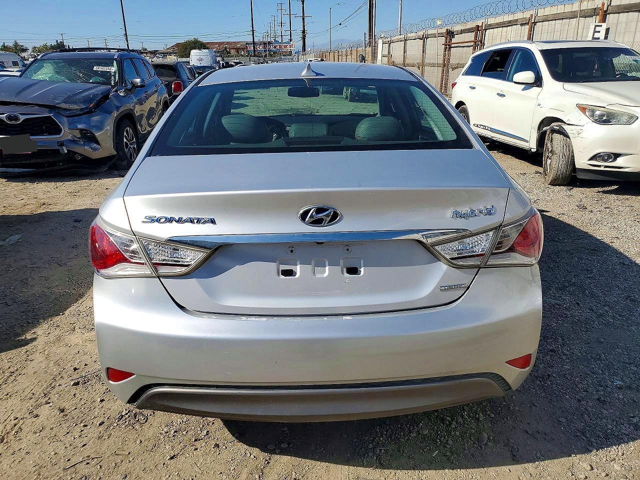 2013 Hyundai Sonata Hybrid - Image 6