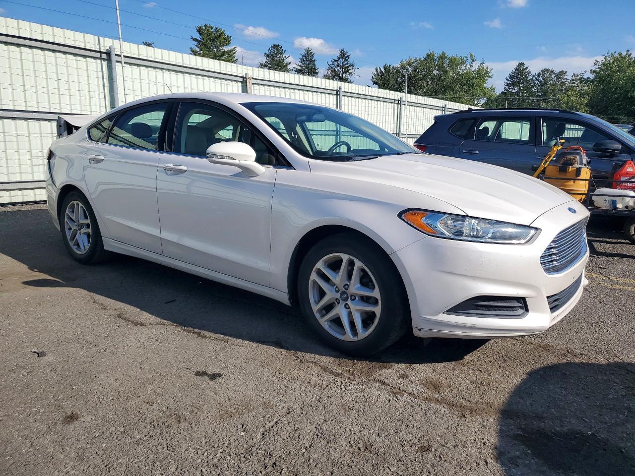 2016 Ford Fusion Se - Фото 4