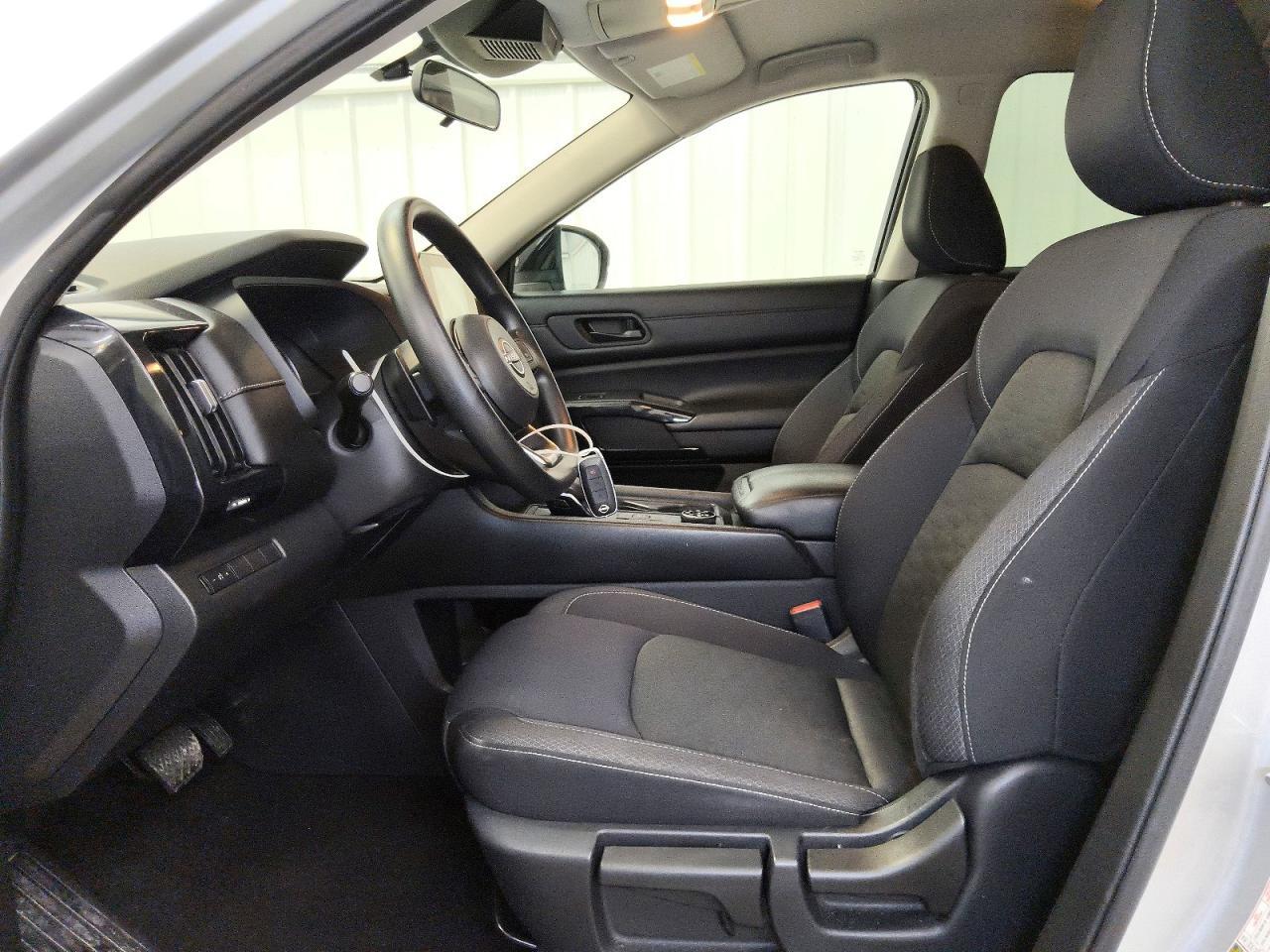 2023 Nissan Pathfinder S - Фото 7