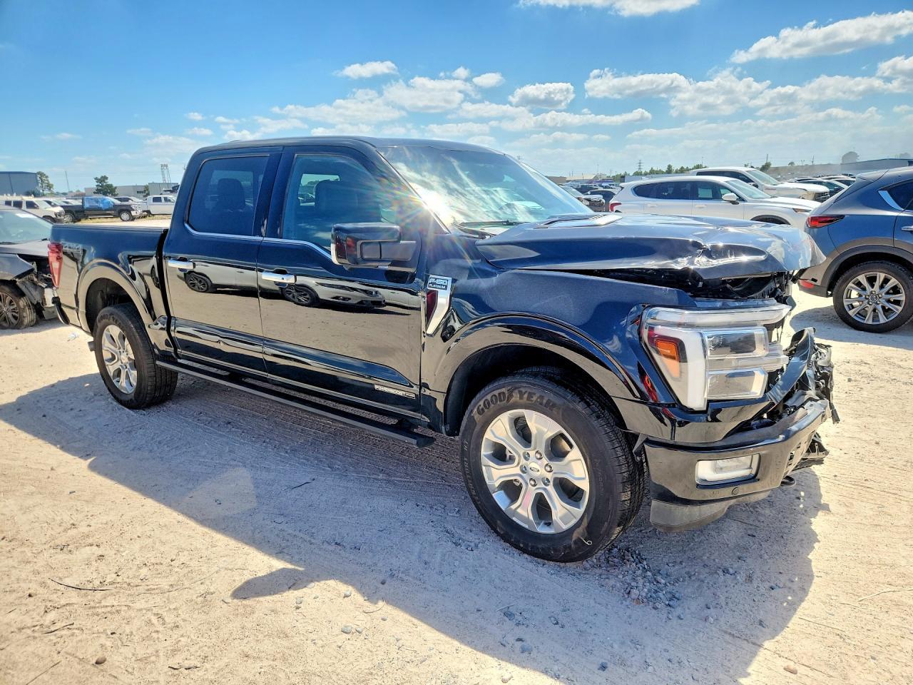 2026 Ford F150 Platinum - Фото 4