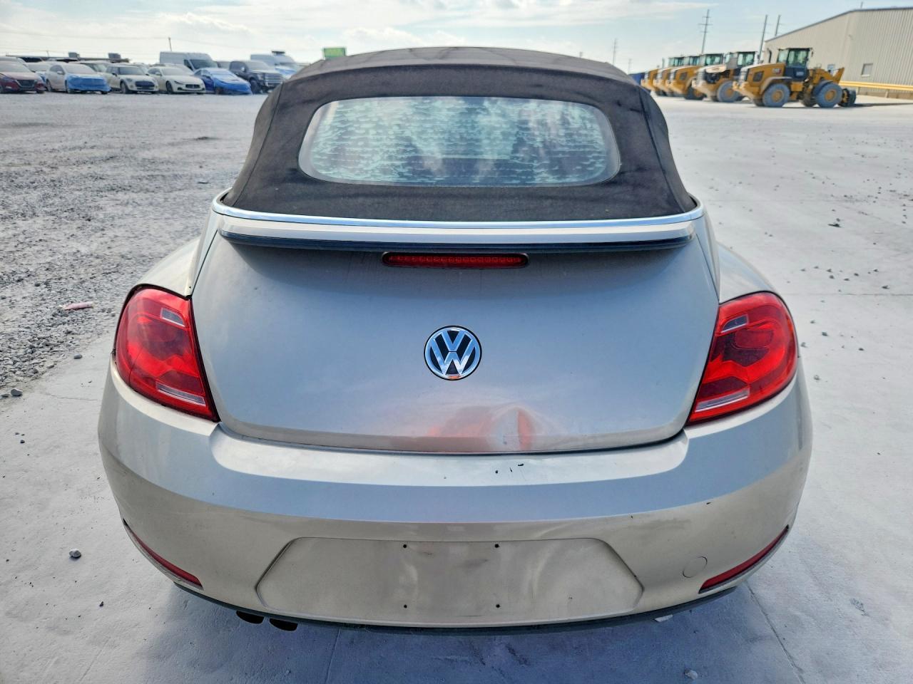 2015 Volkswagen Beetle 1.8T - Image 6