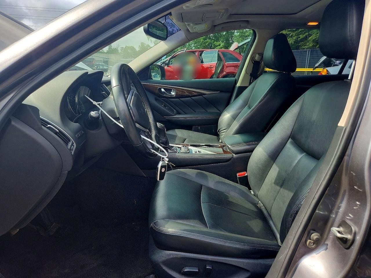 2018 Infiniti Q50 3.0T Luxe - Фото 7