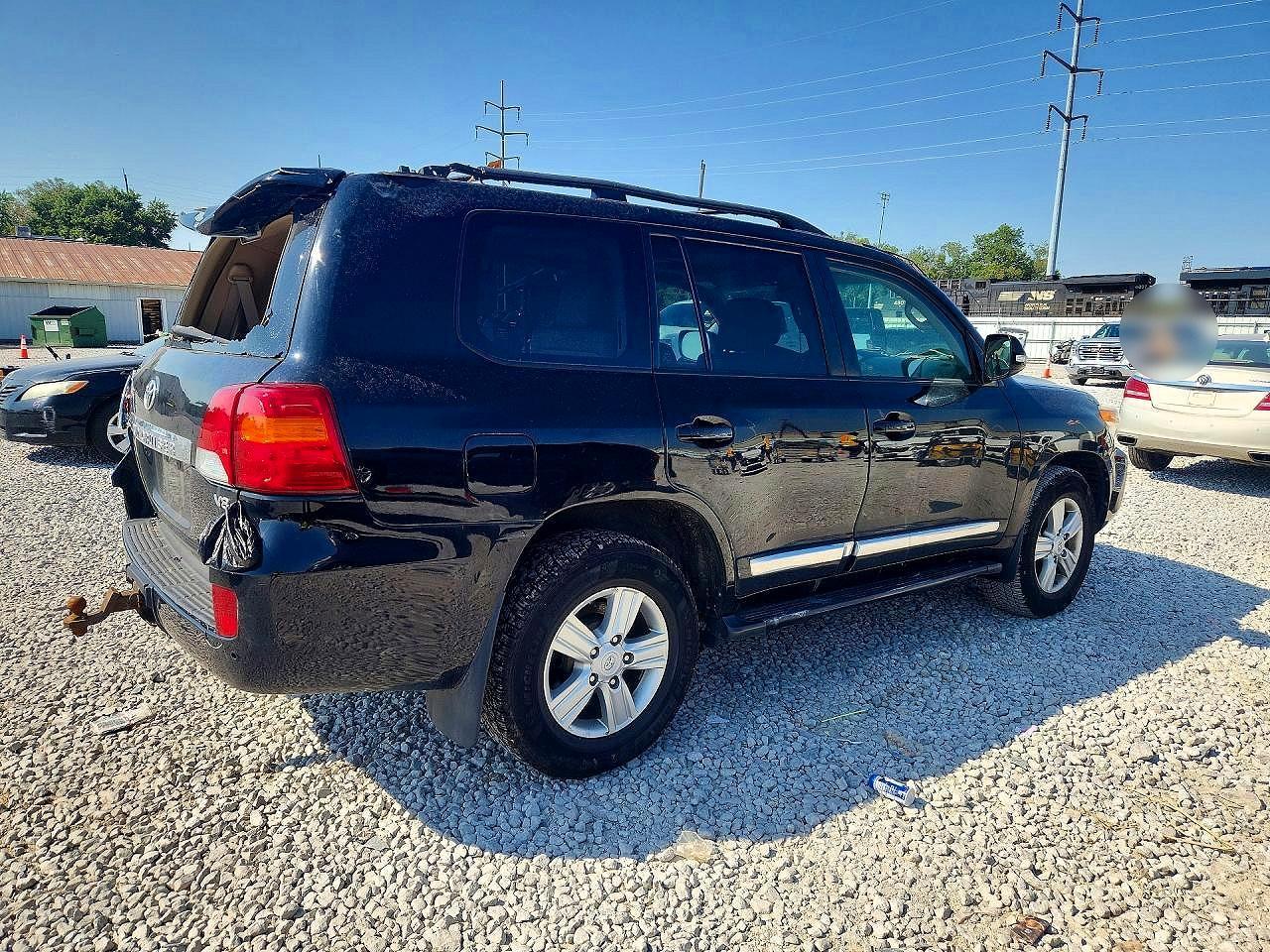 2013 Toyota Land Cruiser Base - Фото 3