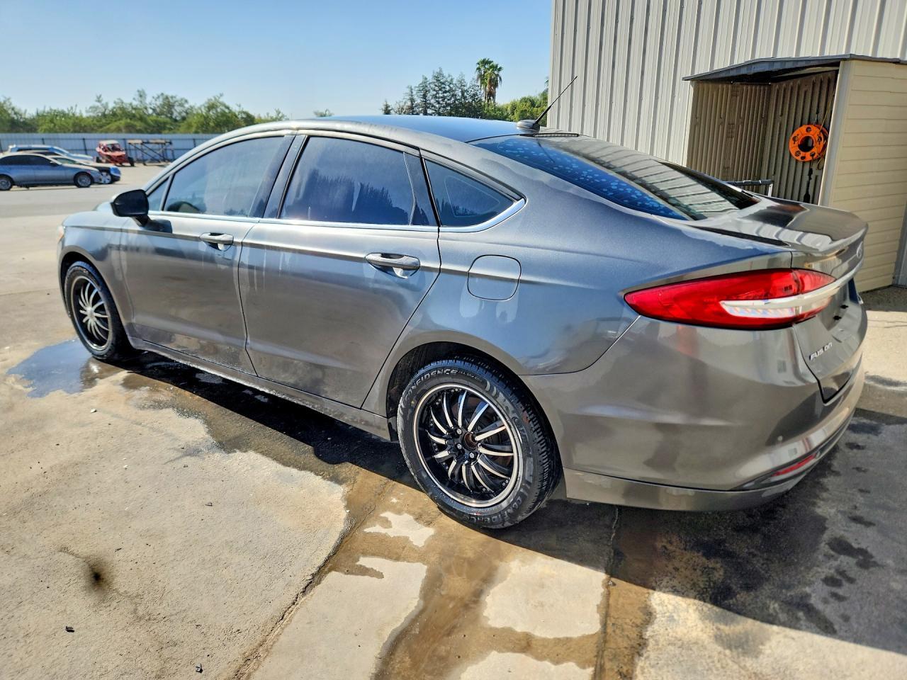 2017 Ford Fusion Se - Image 2