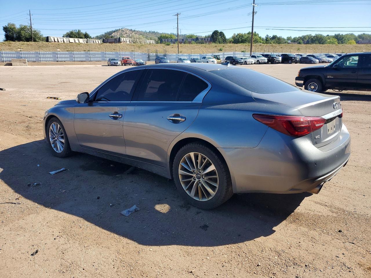 2021 Infiniti Q50 Luxe - Фото 2