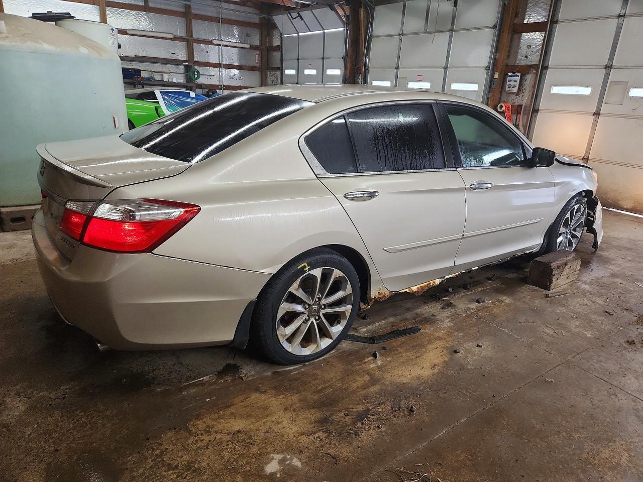2013 Honda Accord Sport - Image 3