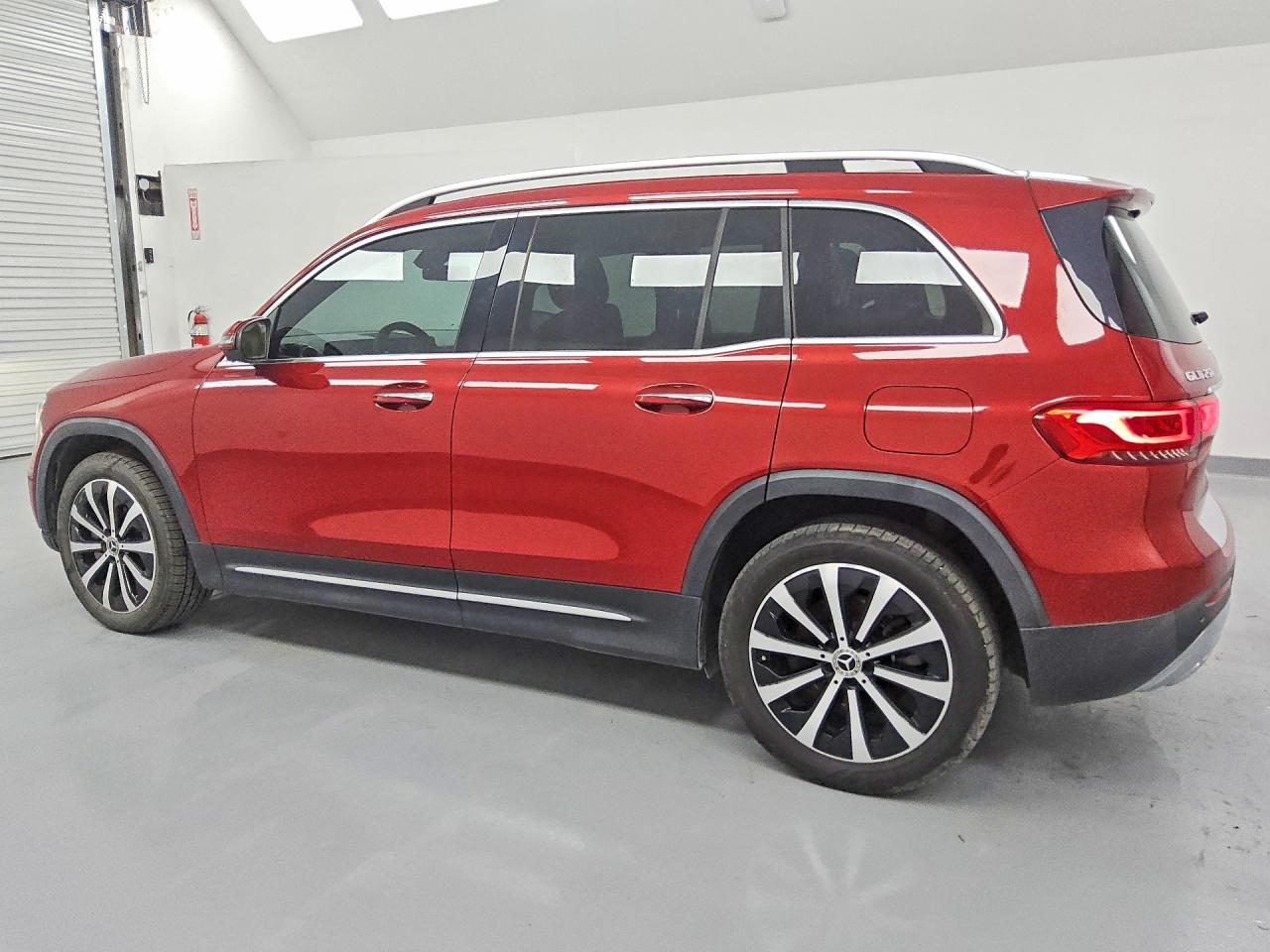 2021 Mercedes-Benz Glb 250 - Фото 2