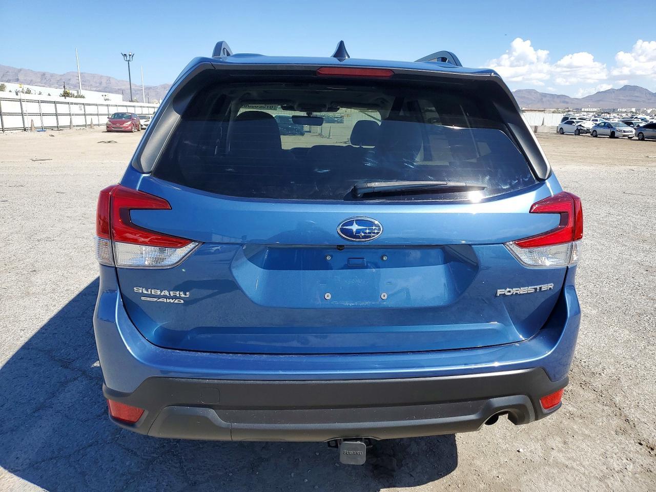 2024 Subaru Forester Premium - Image 6
