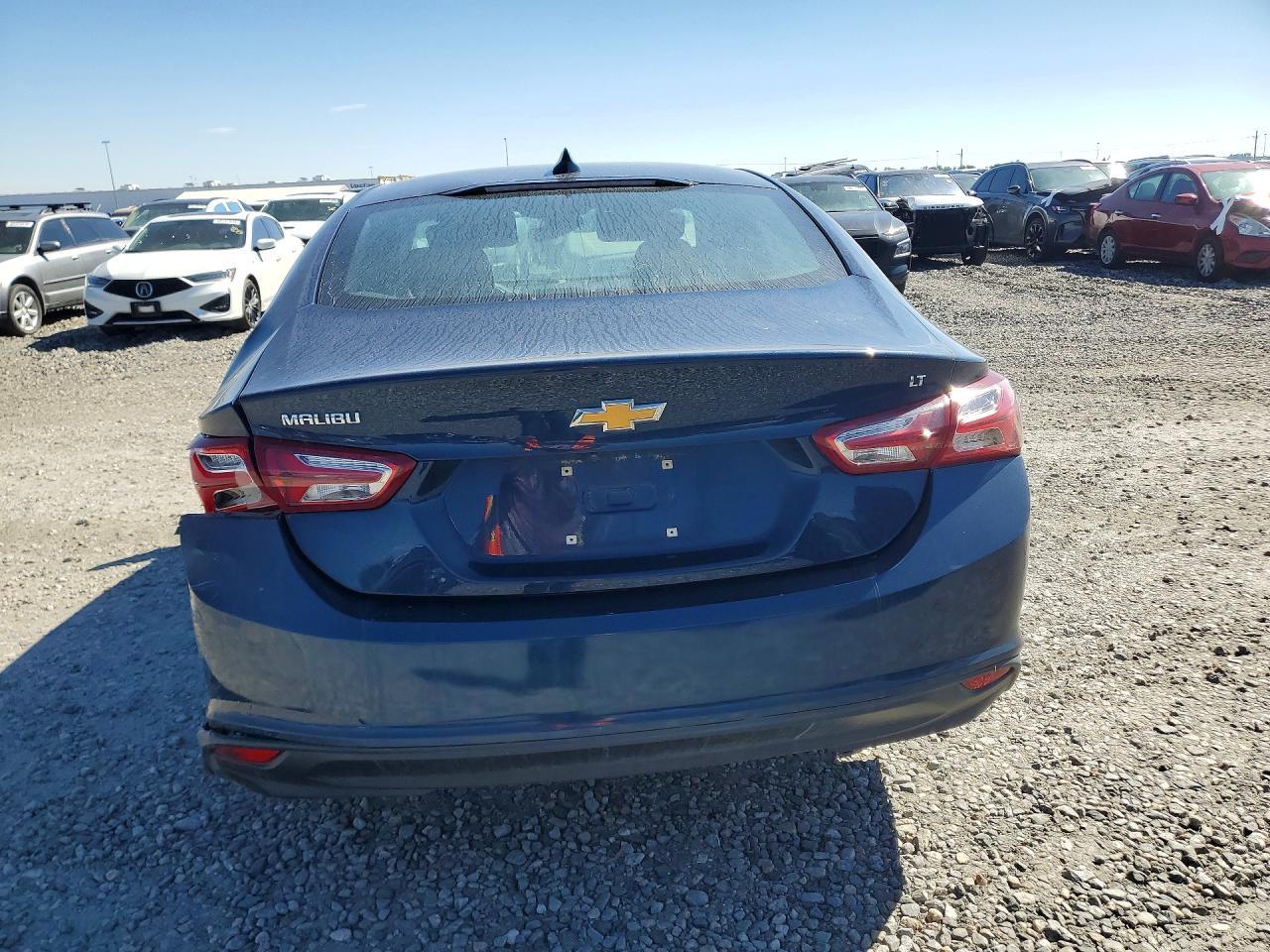 2022 Chevrolet Malibu Lt - Image 6