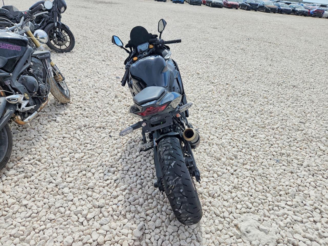 2024 Kawasaki Zx400 S - Image 4