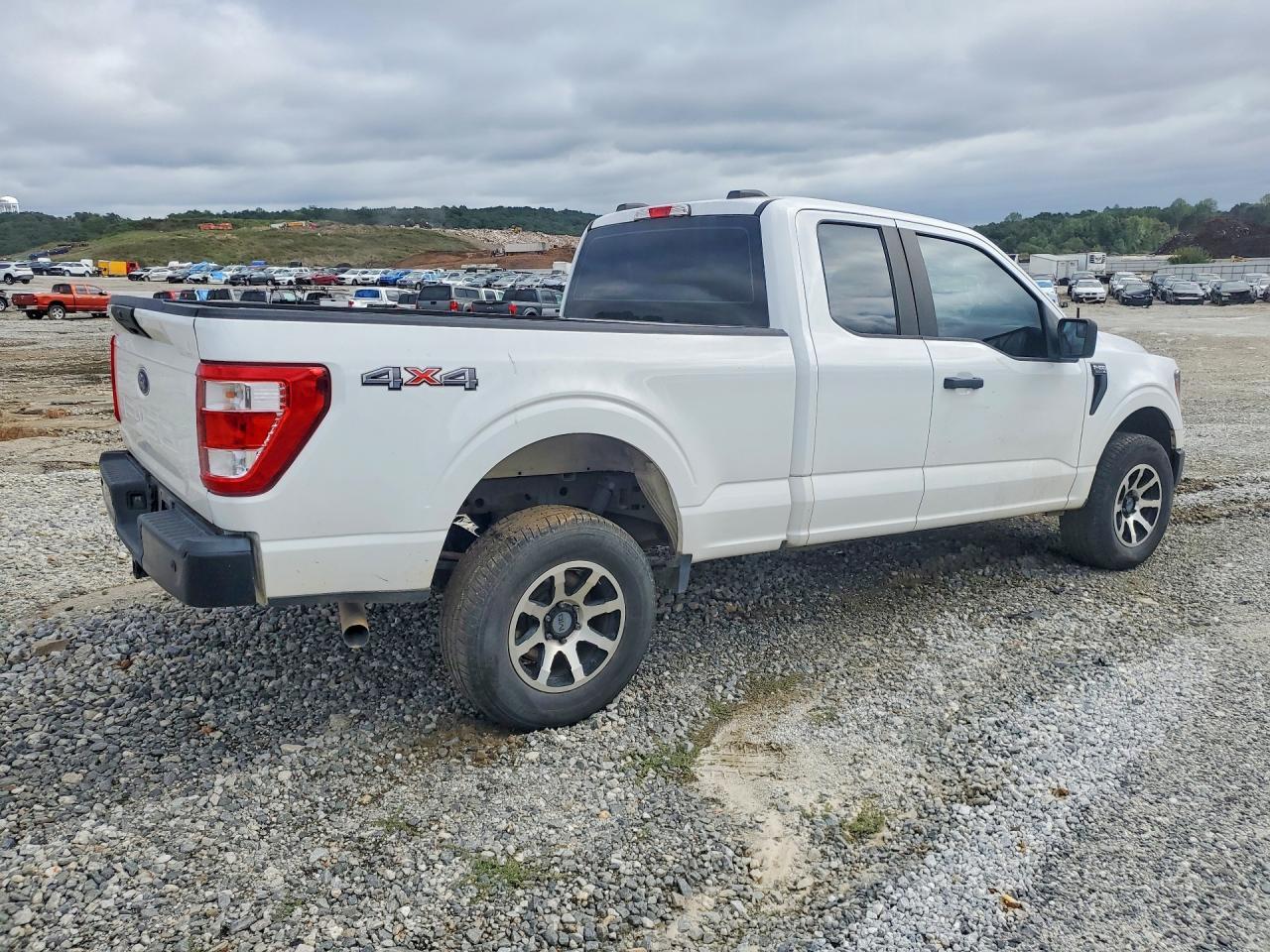 2023 Ford F150 Super Cab - Фото 3