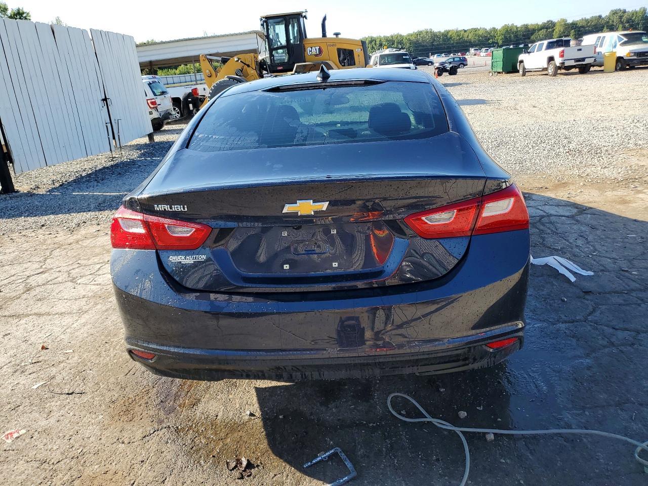 2022 Chevrolet Malibu Ls - Фото 6