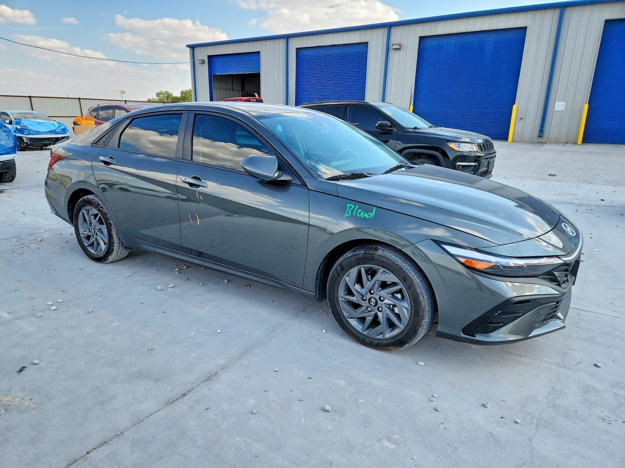 2025 Hyundai Elantra Hybrid Blue - Фото 4