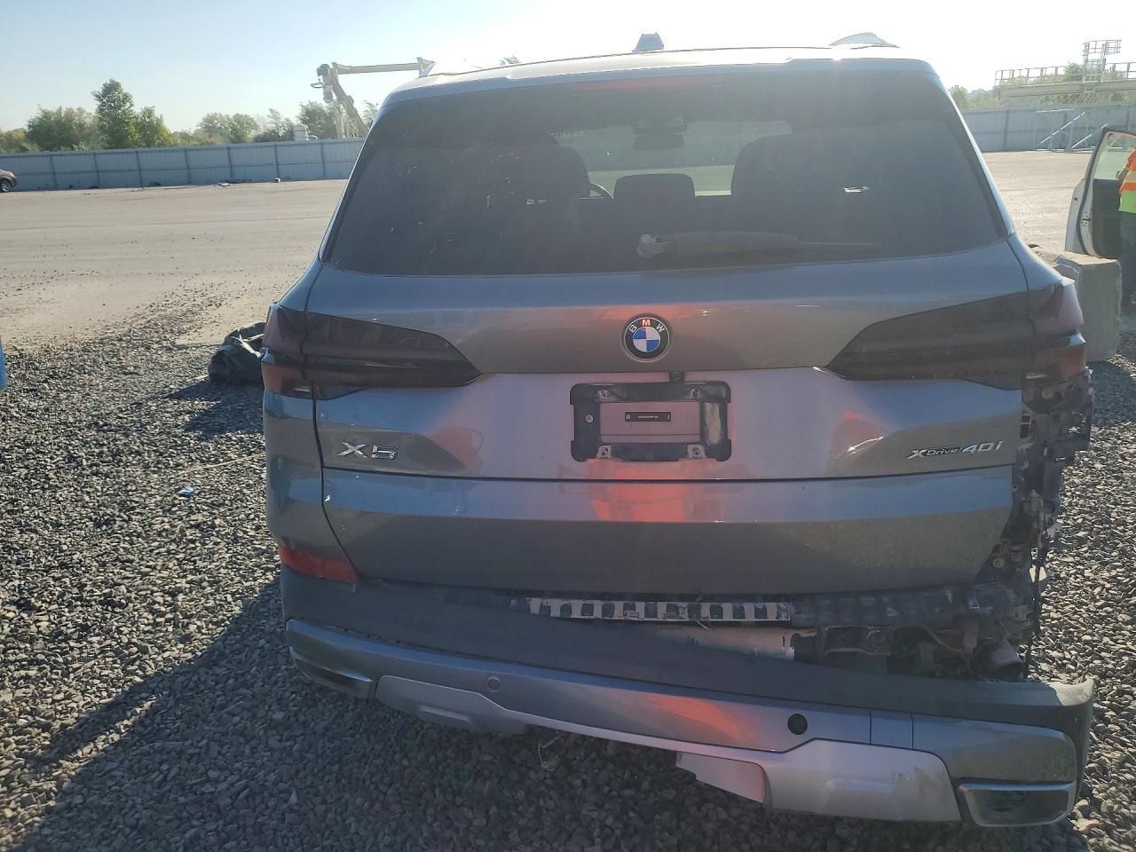 2025 BMW X5 xDrive40I - Фото 6