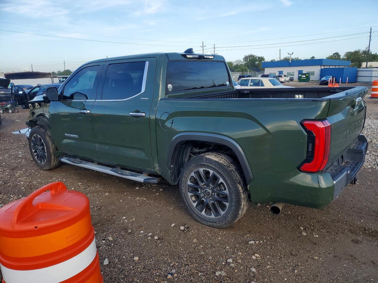 2022 Toyota Tundra Crewmax Limited - Фото 2