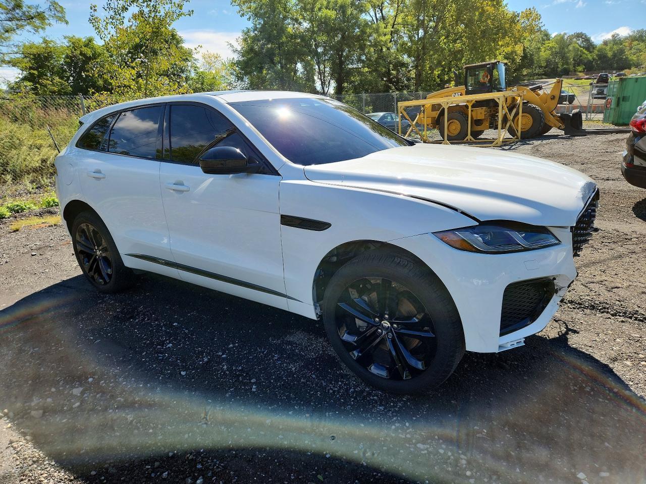 2025 Jaguar F-Pace R-Dynamic S - Image 4