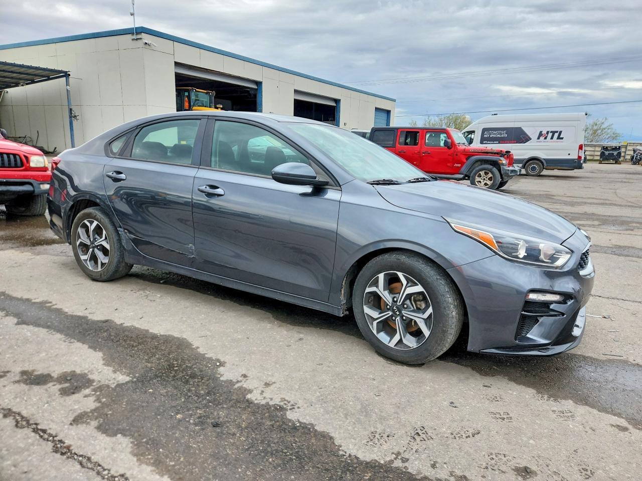 2019 Kia Forte Lxs - Image 4