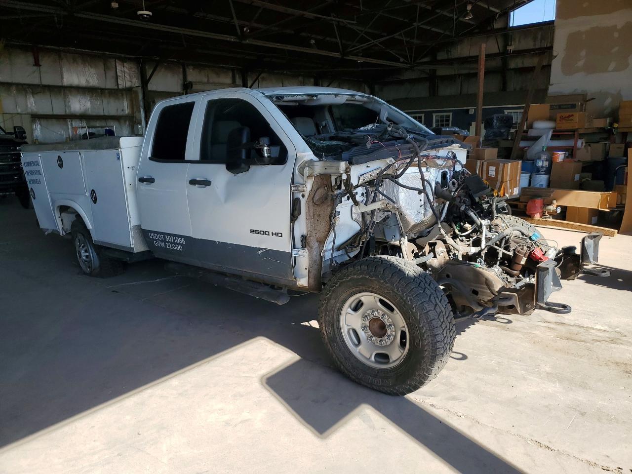 2016 GMC Sierra C2500 Heavy Duty - Image 4