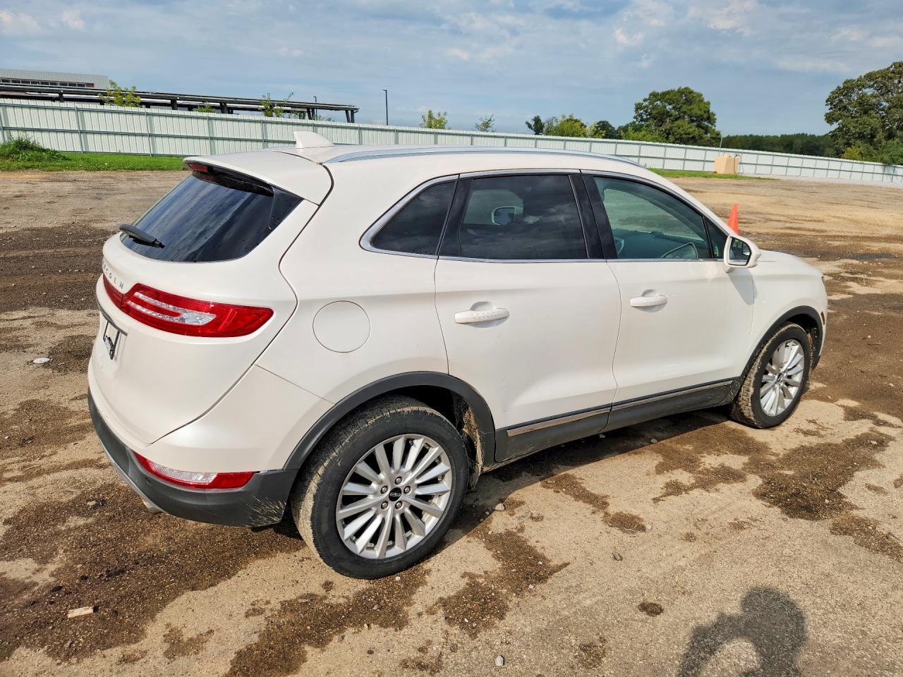 2019 Lincoln Mkc - Фото 3