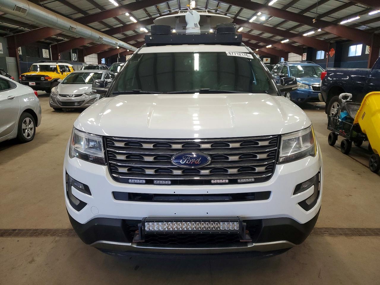 2017 Ford Explorer Xlt - Image 5
