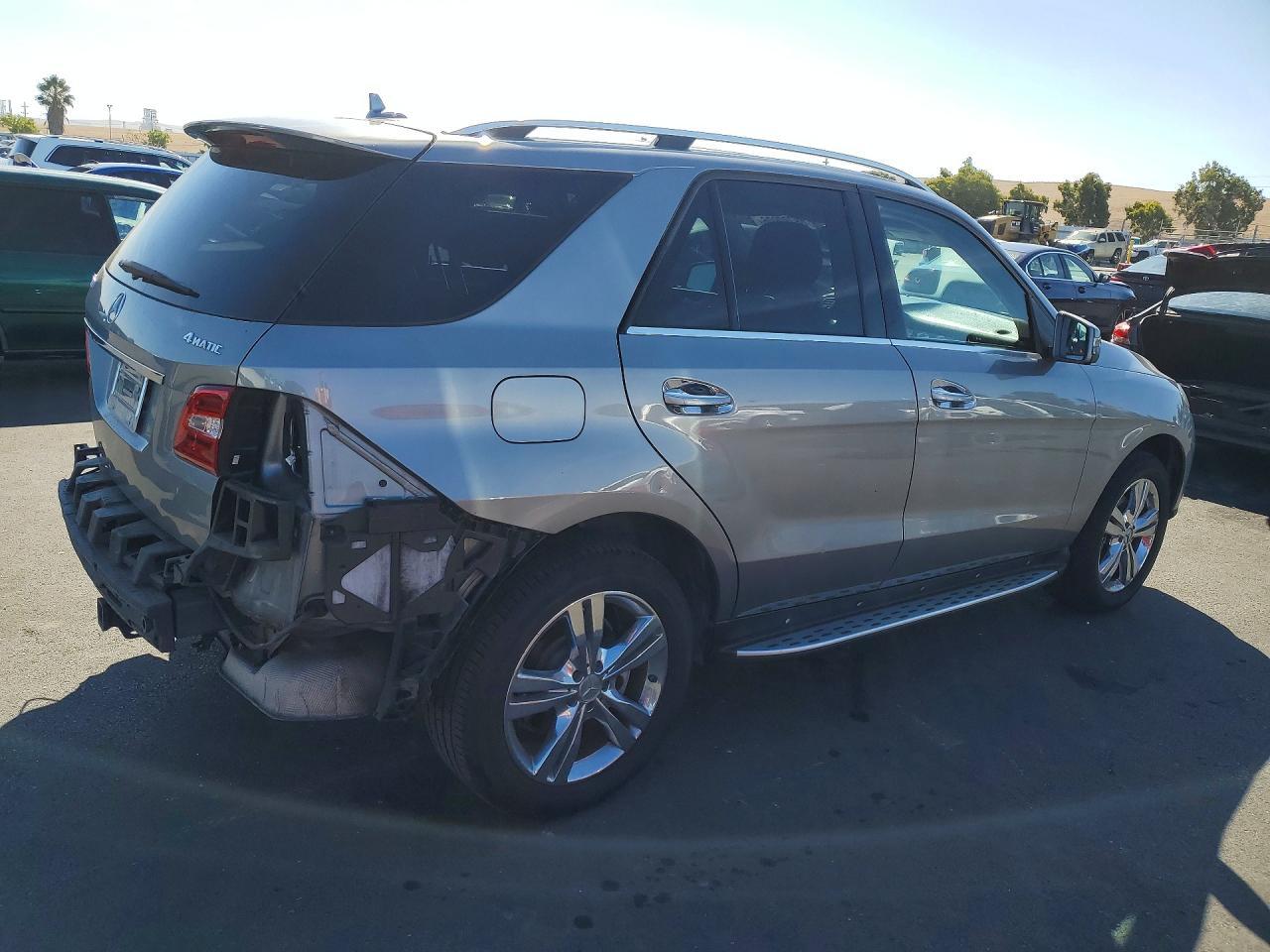 2014 Mercedes-Benz Ml 350 4Matic - Image 3