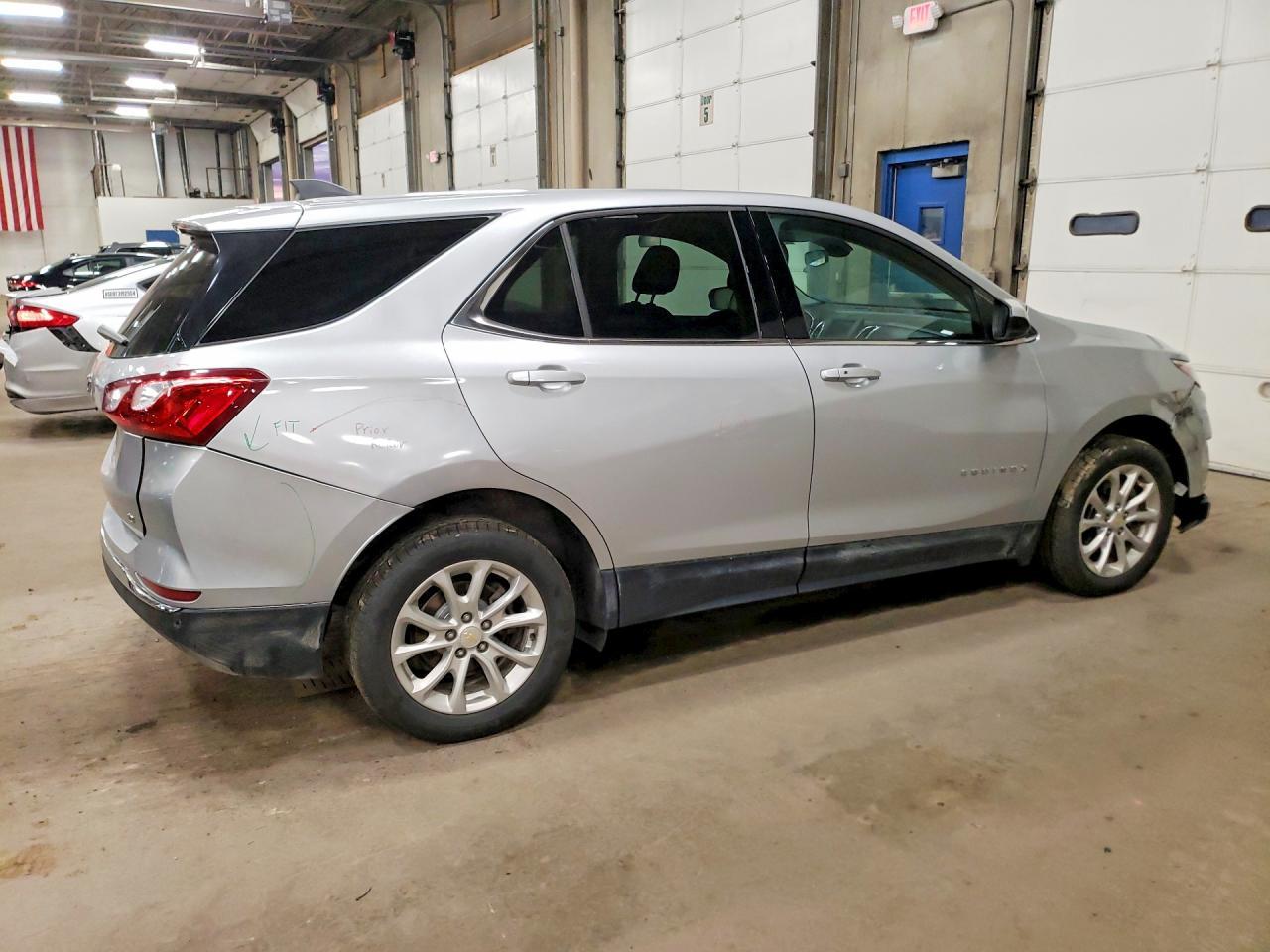 2020 Chevrolet Equinox Lt - Image 3