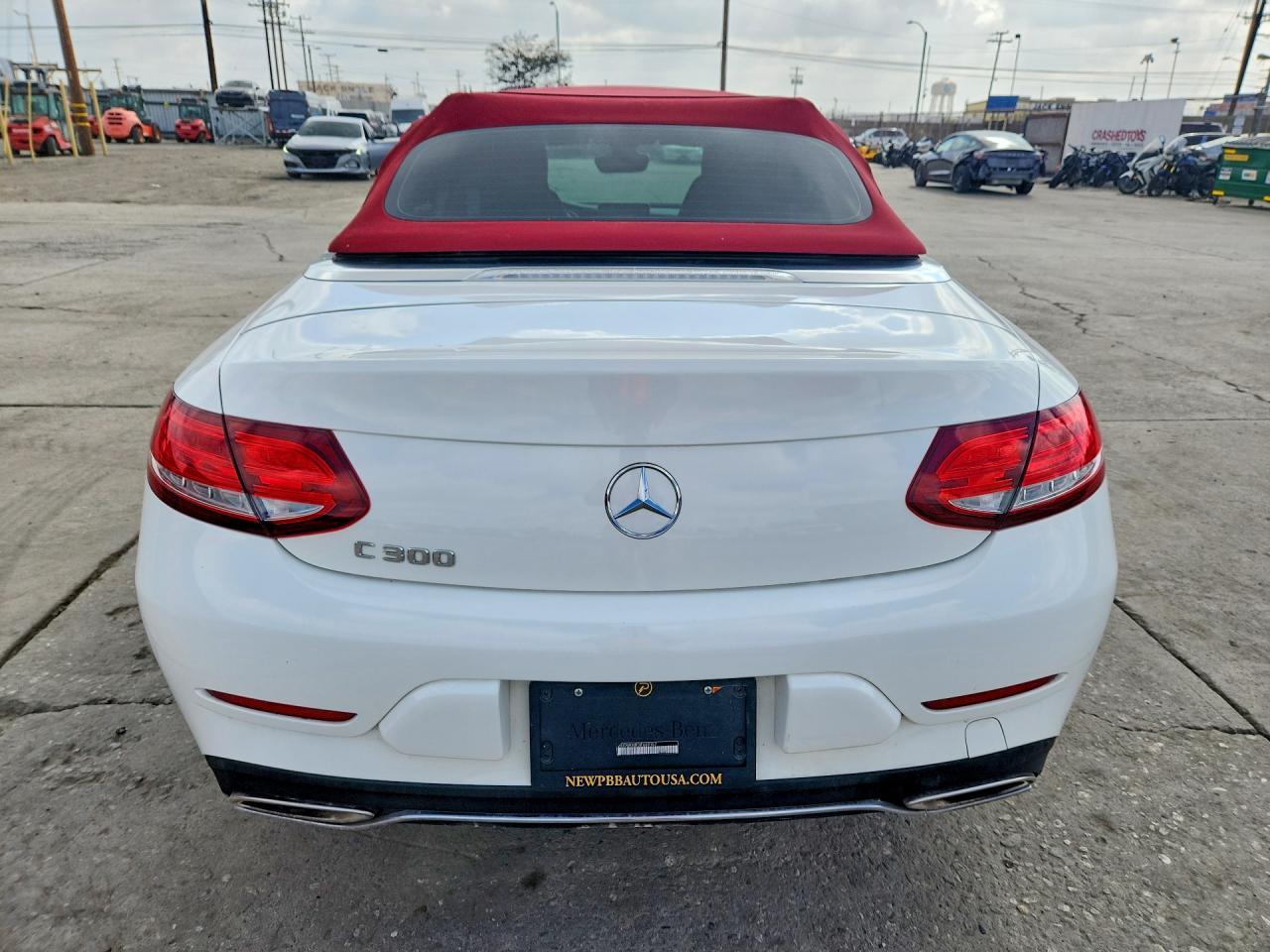 2018 Mercedes-Benz C 300 - Image 6