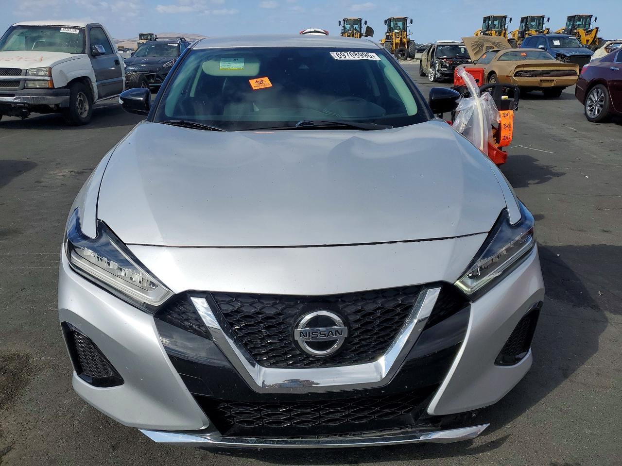 2021 Nissan Maxima Sv - Image 5