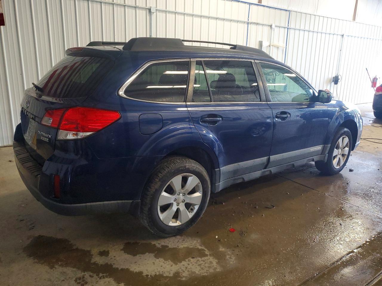 2010 Subaru Outback 2.5I Premium - Фото 3