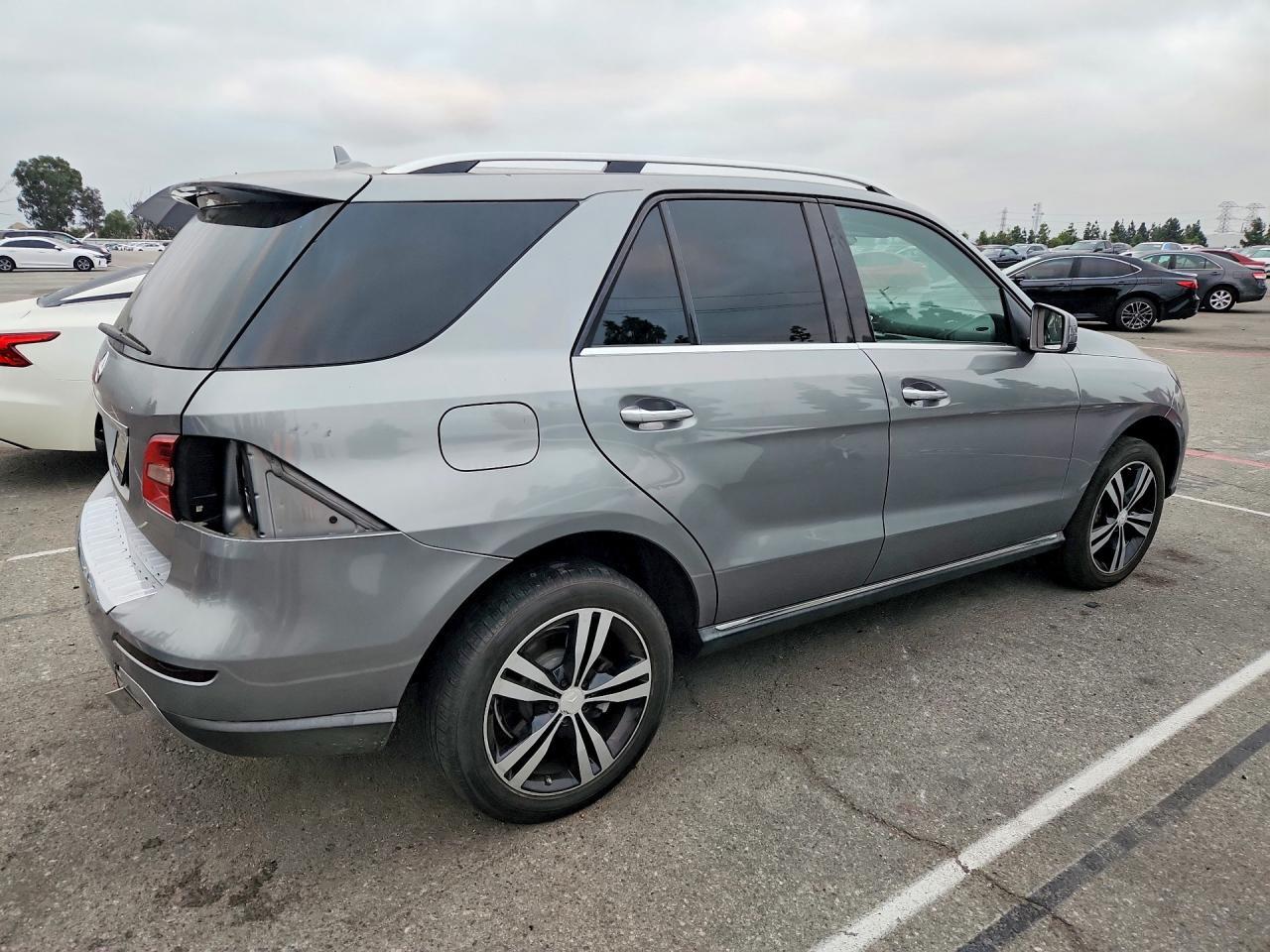 2014 Mercedes-Benz Ml 350 - Image 3