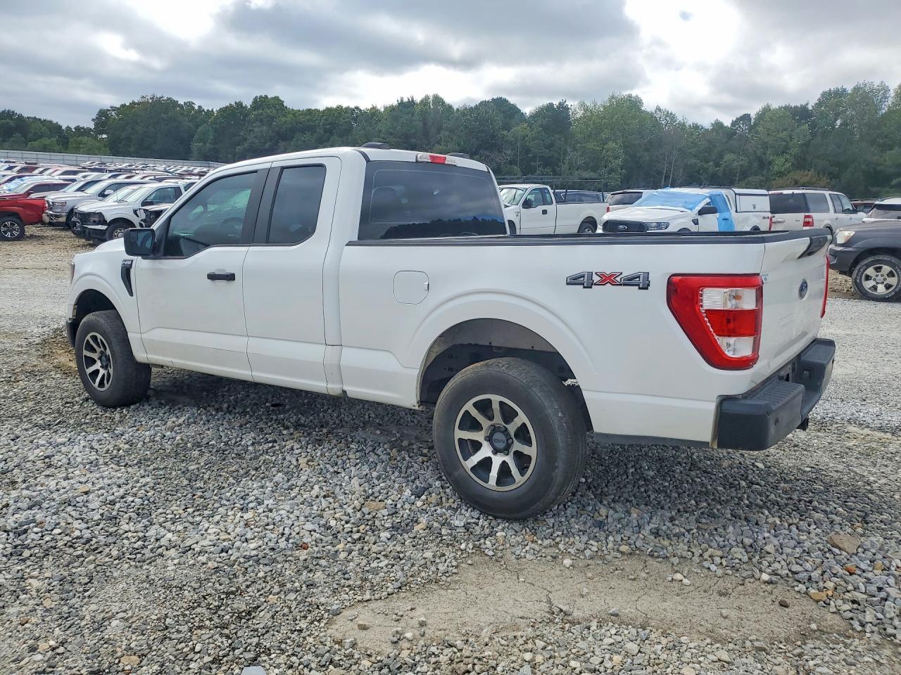 2023 Ford F150 Super Cab - Фото 2