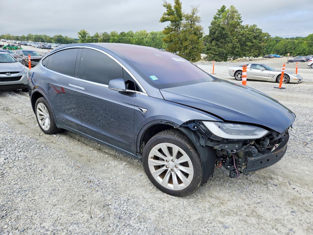 2018 Tesla Model X - Фото 4