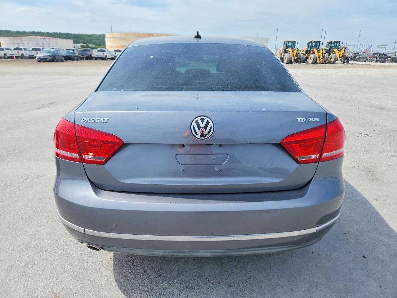 2013 Volkswagen Passat Sel - Фото 6