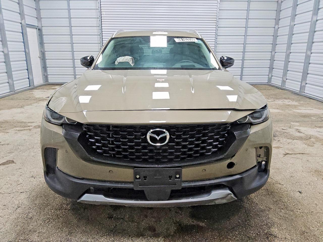 2025 Mazda Cx-50 Premium Plus - Image 5