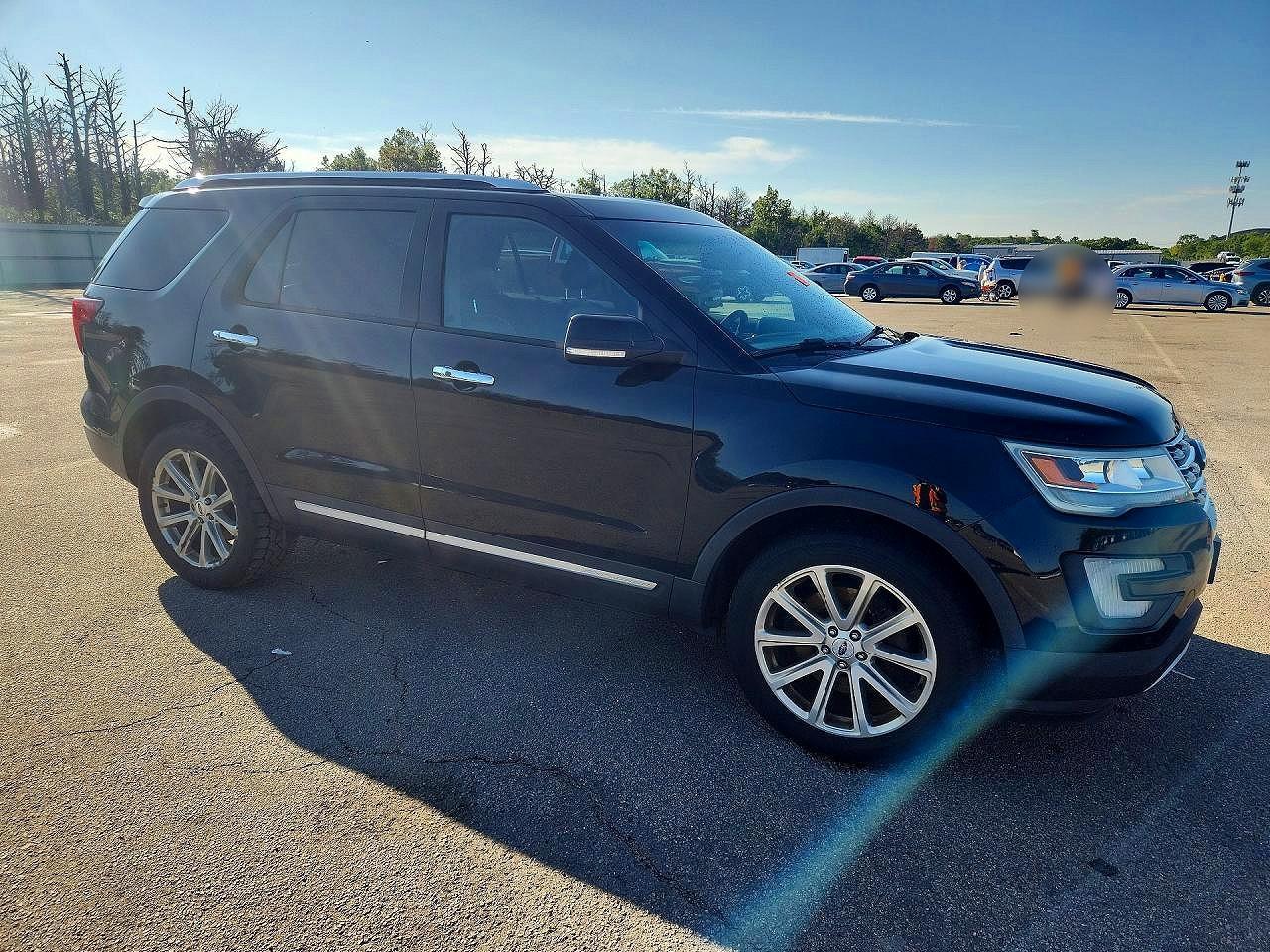 2016 Ford Explorer Limited - Image 4