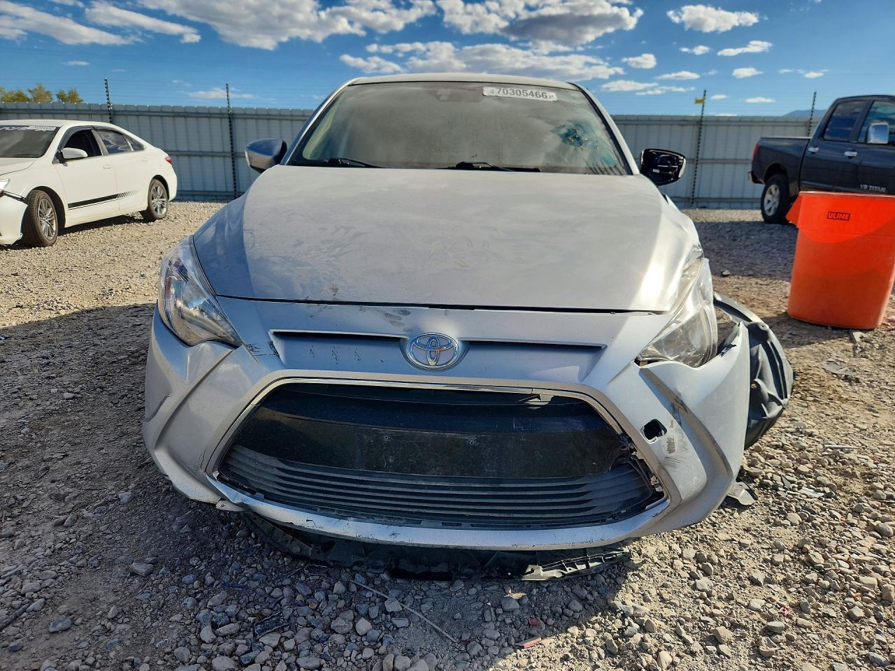 2017 Toyota Yaris Ia Base - Фото 5