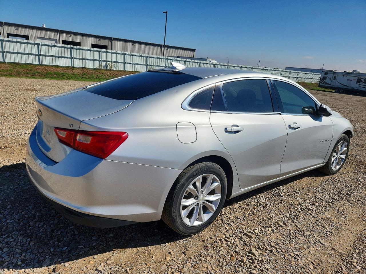 2017 Chevrolet Malibu Lt - Image 3