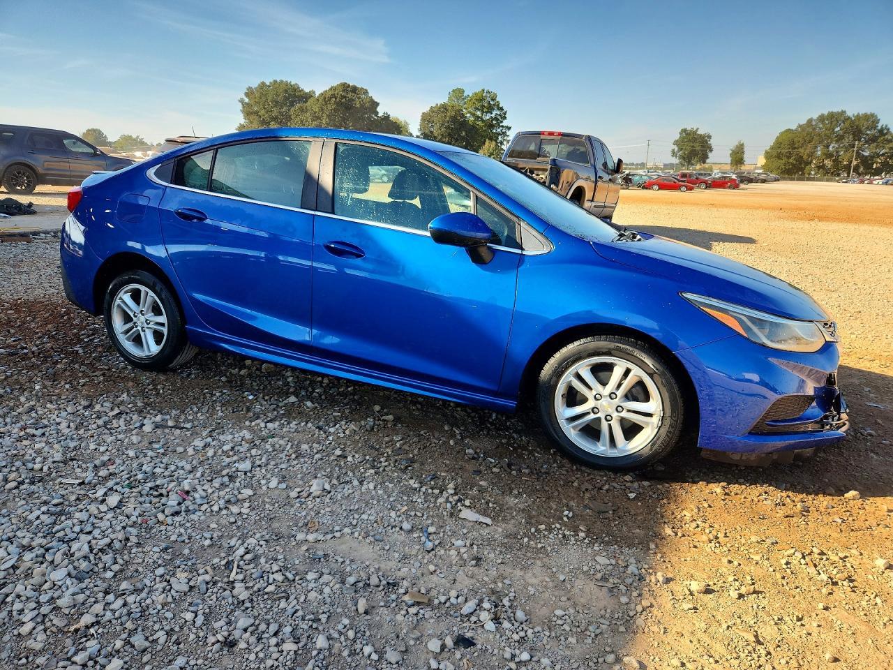 2018 Chevrolet Cruze Lt - Image 4