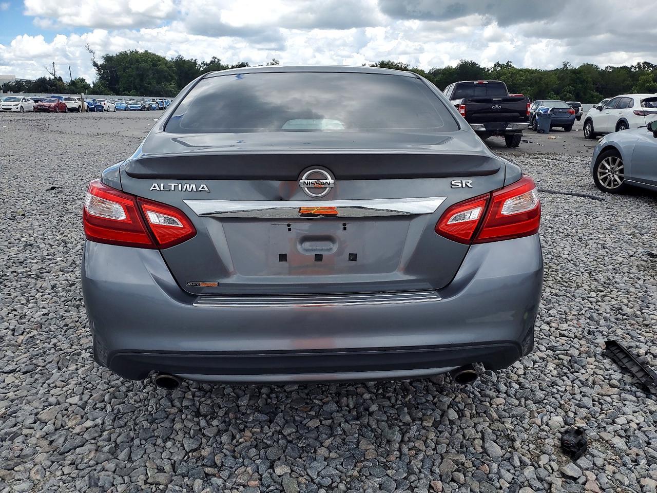 2016 Nissan Altima 2.5 Sr - Image 6