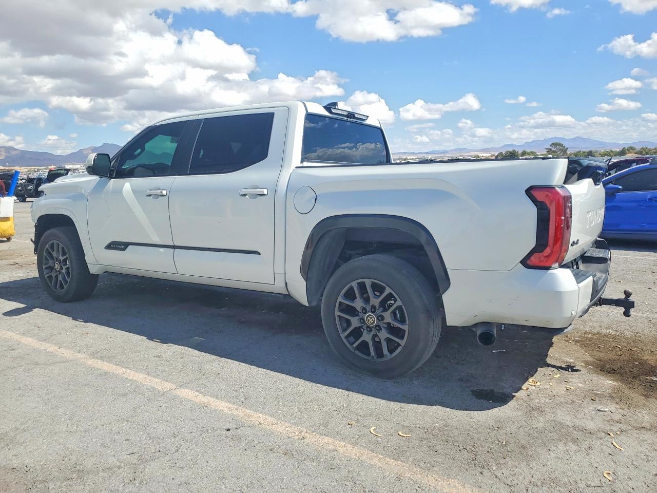 2024 Toyota Tundra Platinum - Фото 2