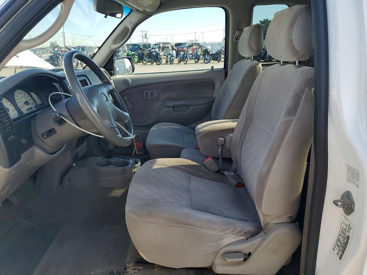 2002 Toyota Tacoma - Фото 7