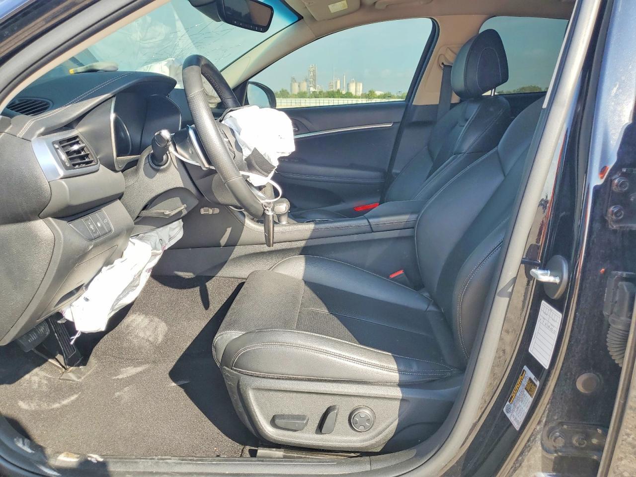 2023 Genesis G70 2.0T - Фото 7