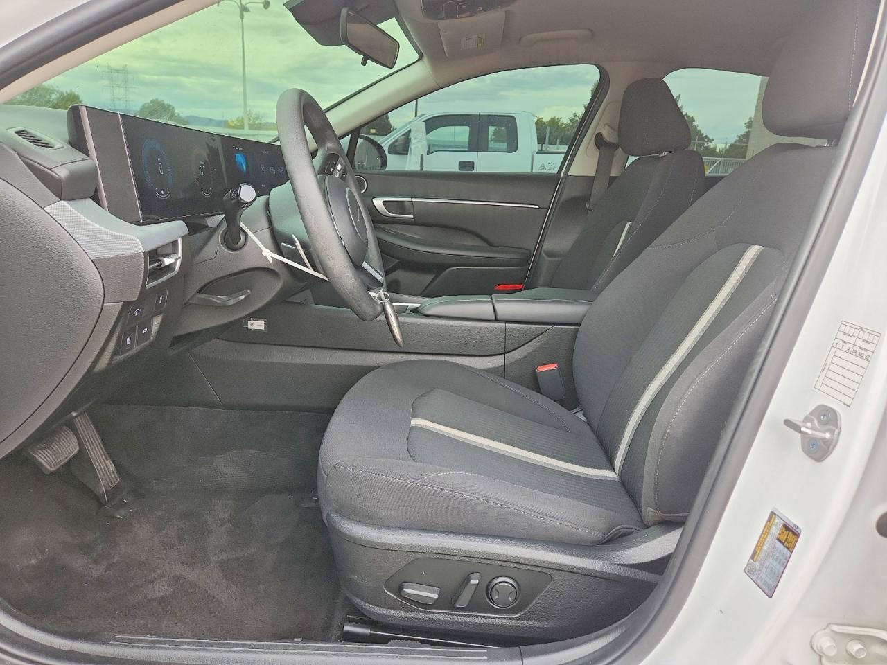 2025 Hyundai Sonata Sel - Image 7