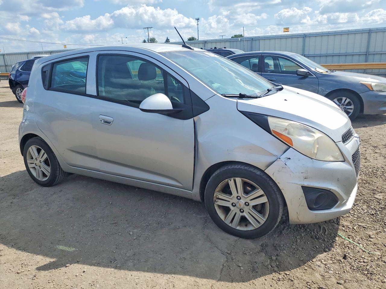 2014 Chevrolet Spark Ls - Фото 4