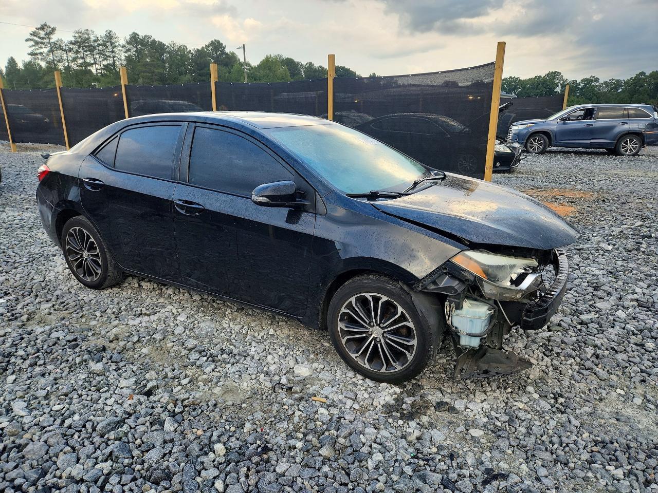 2015 Toyota Corolla S Premium - Image 4