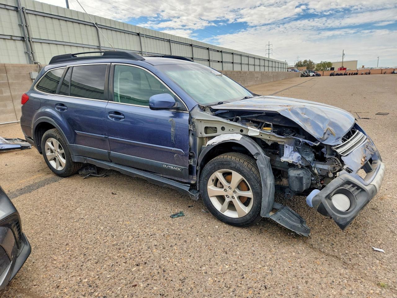 2014 Subaru Outback 2.5I Limited - Image 4
