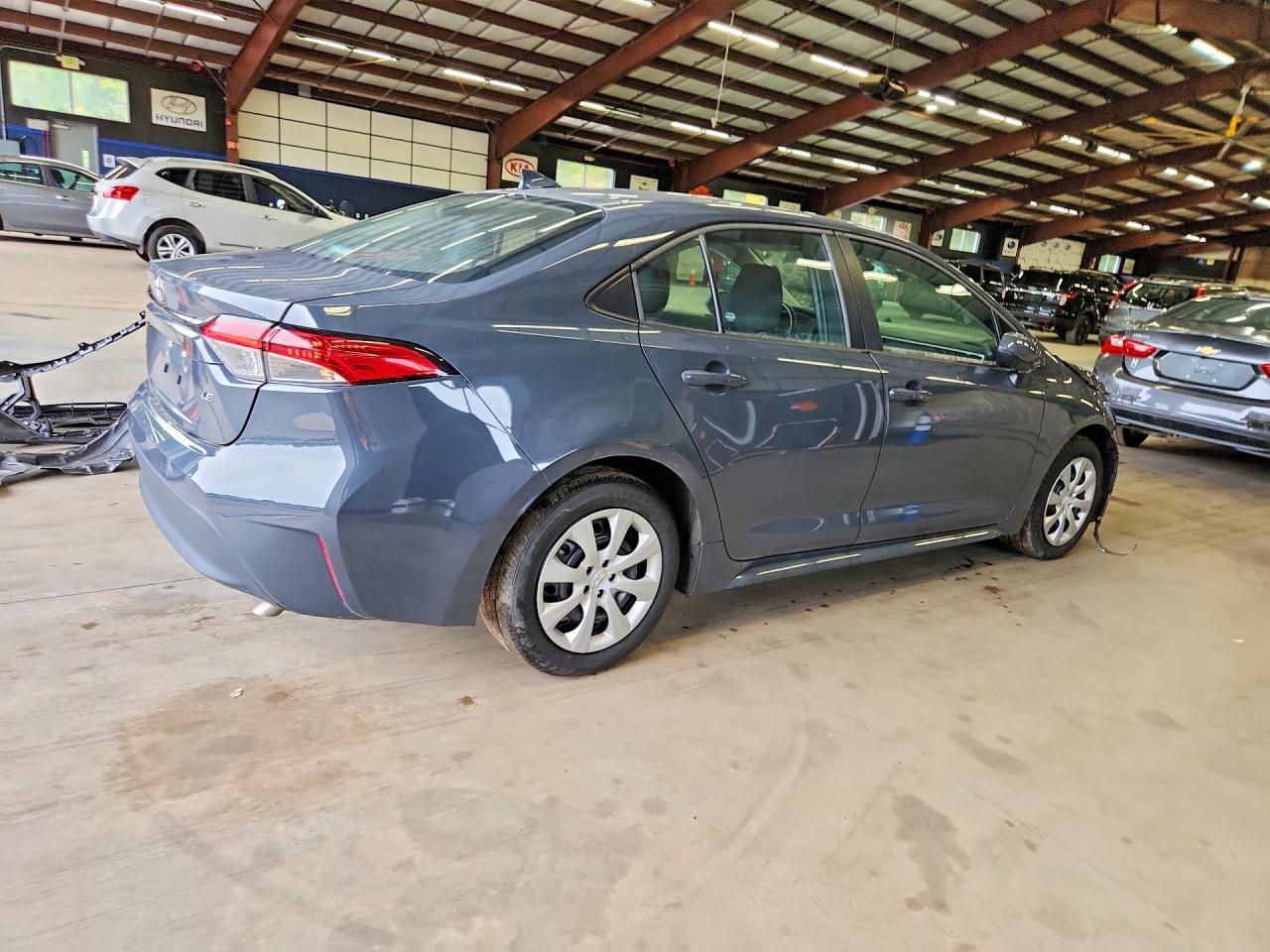 2024 Toyota Corolla Le - Фото 3