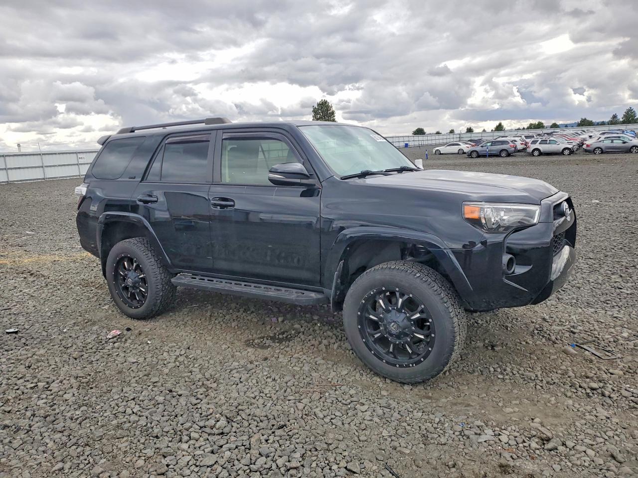 2019 Toyota 4Runner - Image 4