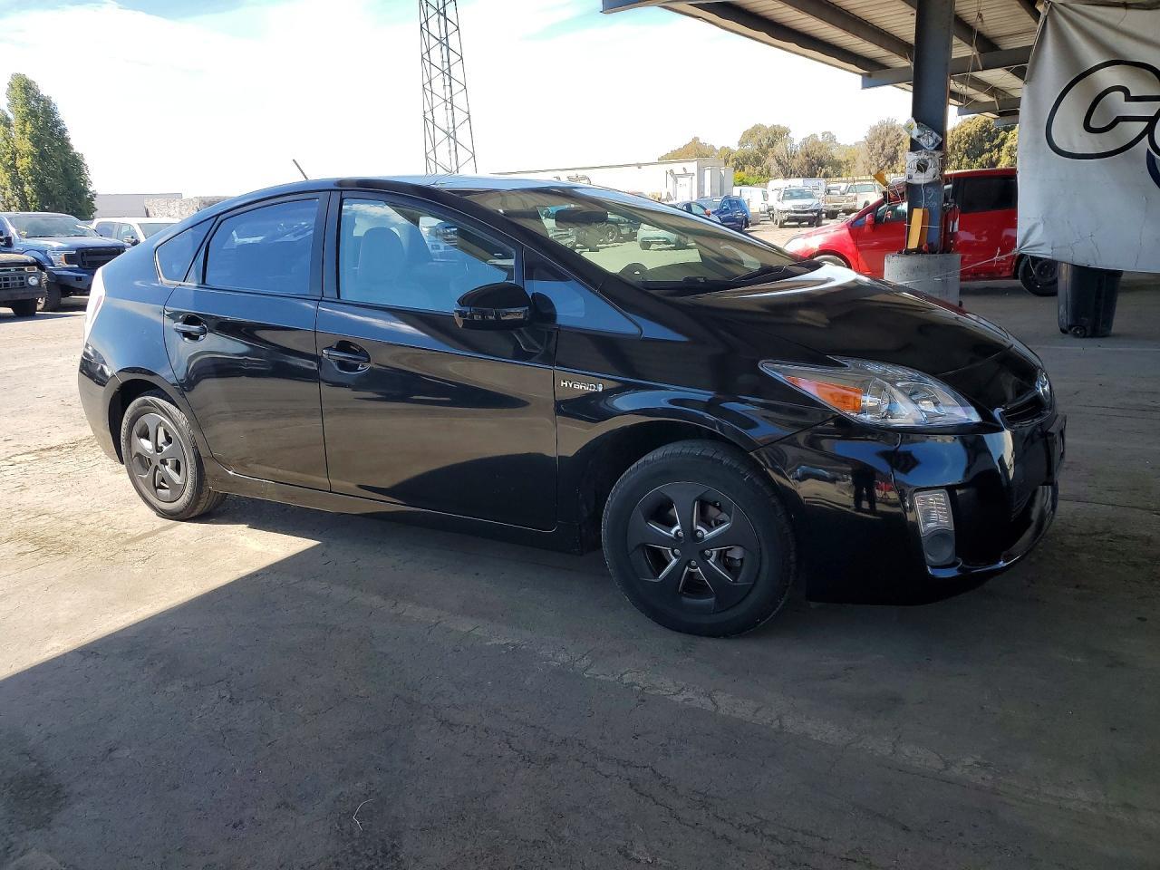 2010 Toyota Prius Iv - Image 4